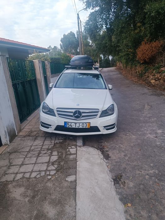 Carrinha Mercedes c220 de 2012