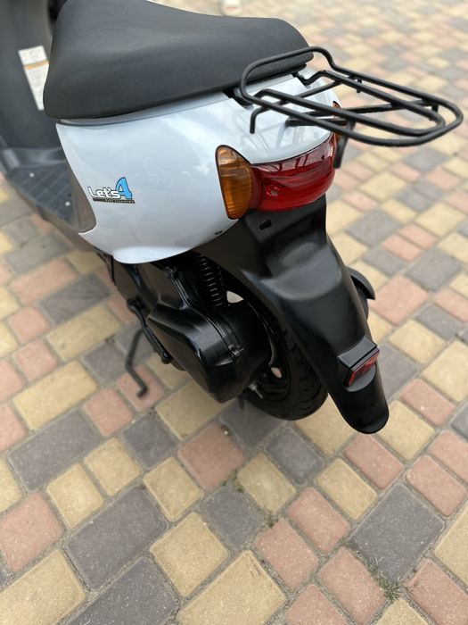 Suzuki lets 4 з контейнера