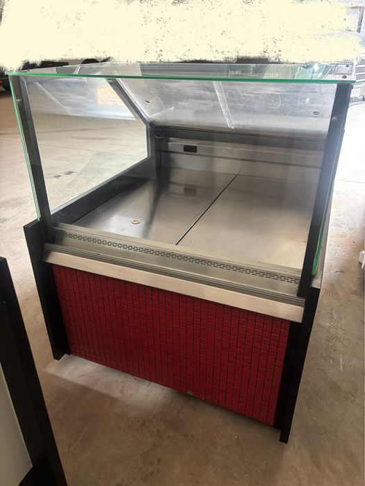 Холодильна вітрина куб холодильне обладнання
