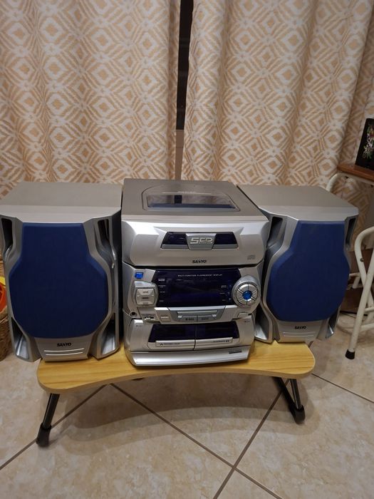 Aparelhagem Sanyo DC-S 700 (ler anúncio)
