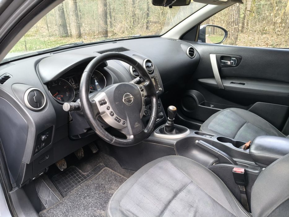 Продам Nissan QashQai+2,7місць.Рідна фарба!