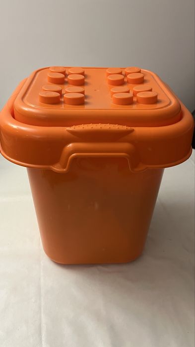 Caixa blocos de construção com animais e peças variadas