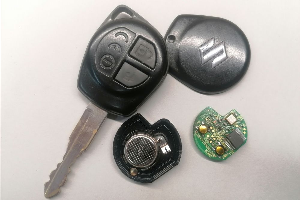 Naprawa pilotów kluczy samochodowych Renault VW Skoda Fiat Kia Opel BM