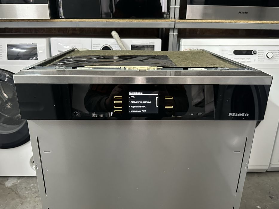 Посудомийна машина Miele G6990 SCi