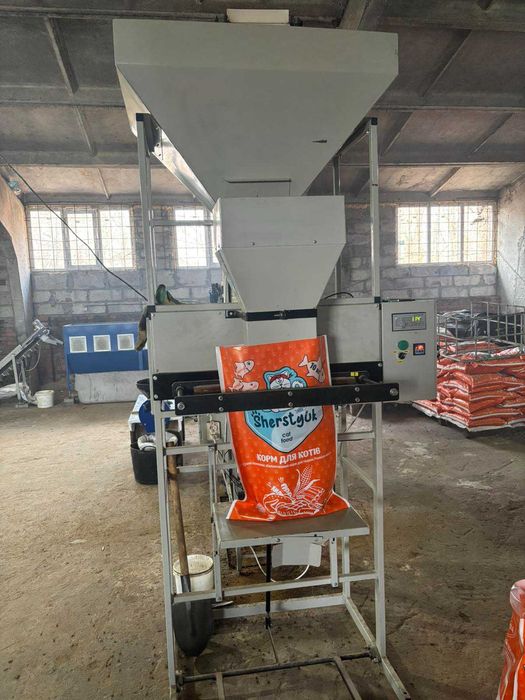 Виробнича лінія сухих кормів для котів , собак , риб ...