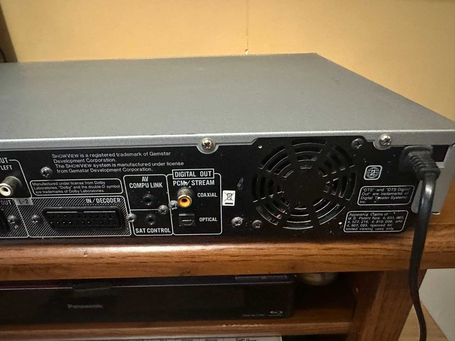 Nagrywarka DVD JVC DR-MH200 SE z HDD 160