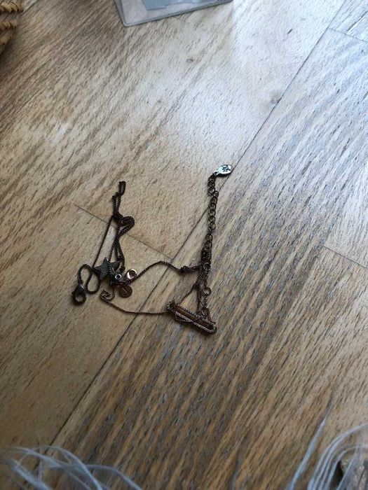 colar rose gold com brilhantes