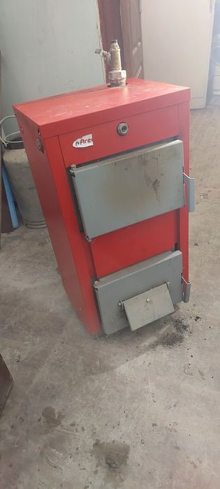 Котел твердопаливний Areesta