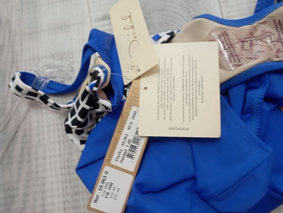 Новий суцільний купальник Deidad р. М