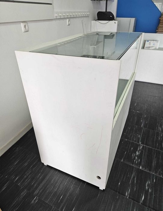 Cinco Movéis para loja