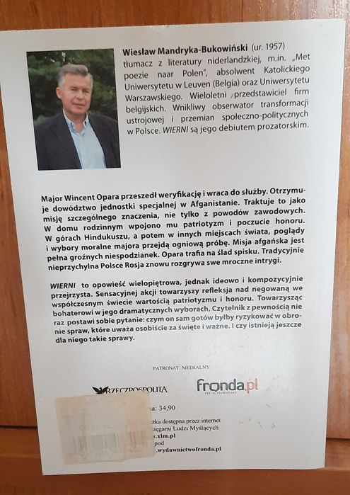 Książka "Wierni" Mandryka-Bukowiński