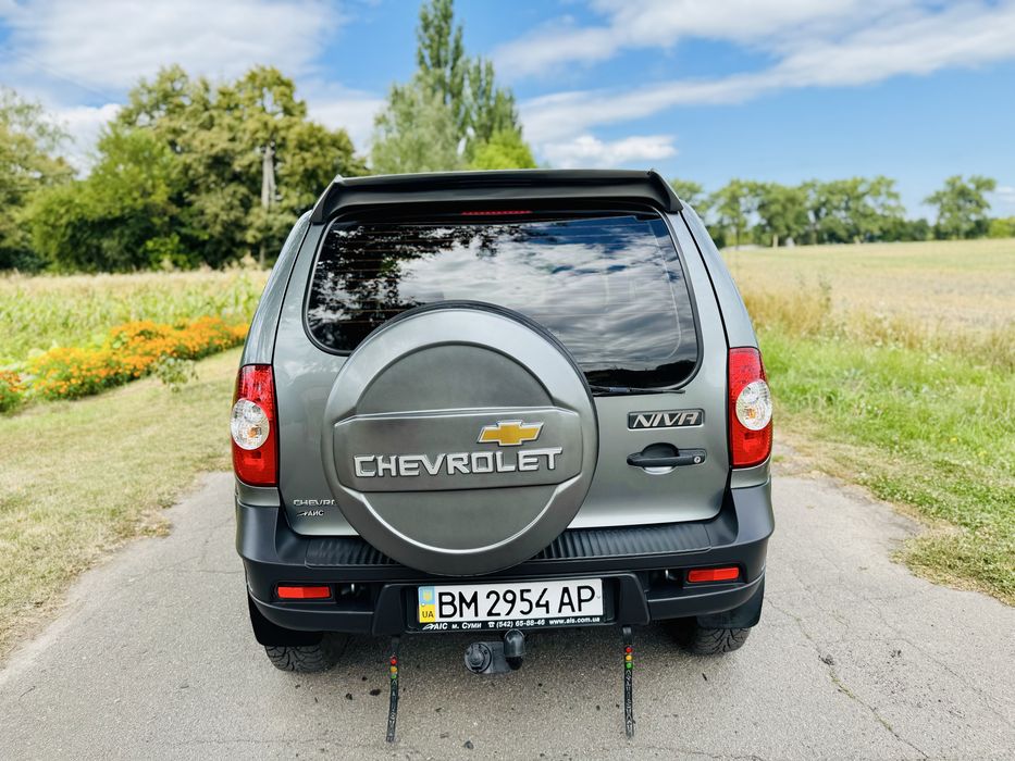 Chevrolet Niva 1.7 GLS 4x4 Bertone Edition 2011р