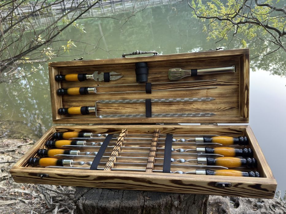 Подарунковий набір шампурів.