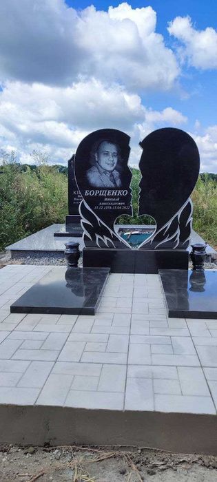 Гранітні пам'ятники, швидко, з монтажем, памятники из бетона, гранита