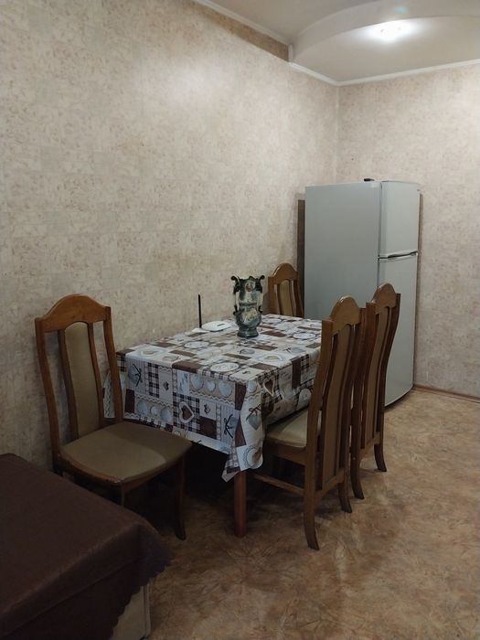 СВОБОДНА ! БЕЗ ПОСРЕДНИКОВ.  2 КОМ.Квартира-студия на "Дружбе народов"