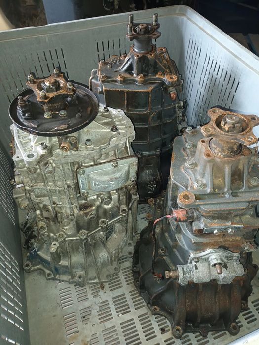 Caixas de velocidades mitsubishi canter MO35 S5.3.9td em ferro