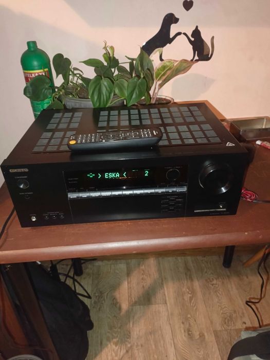 Sprzedam amplituner Onkyo TX-SR393 / Dolby Atmos / Bluetooth / 4K