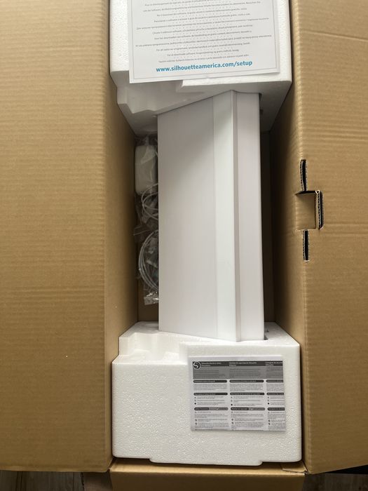 Silhouette Cameo 4 PLUS