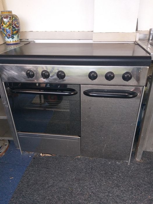 Vendo fogão  5 bocas