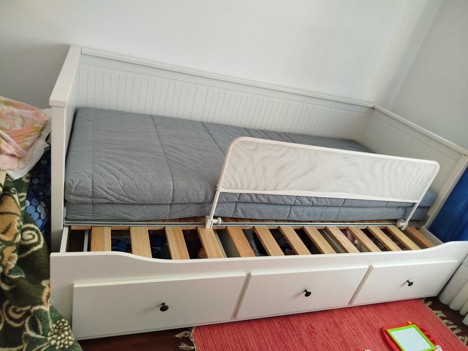 Vendo cama semi nova