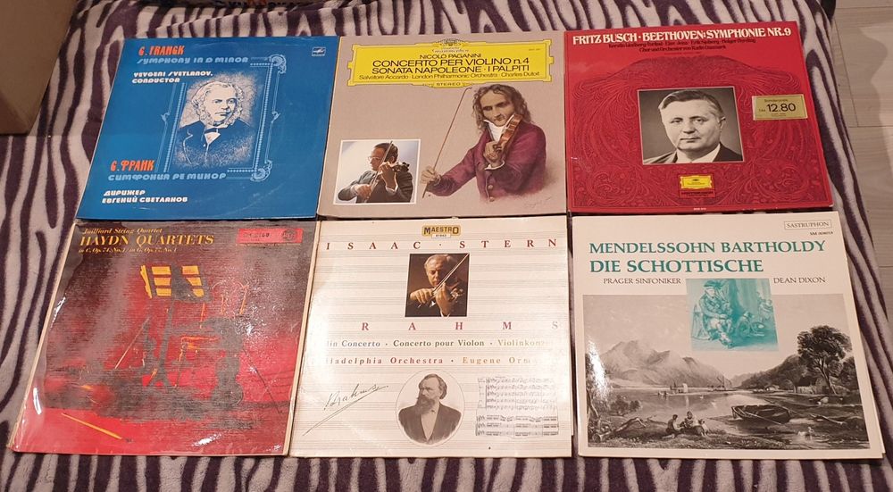 Вінілові пластинки переважно класика Mozart ...