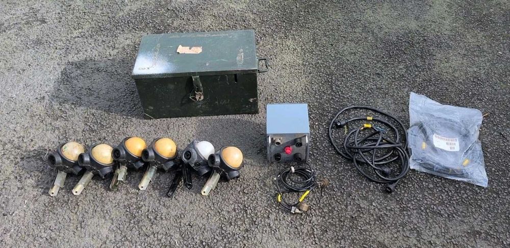 Ex MOD Military Land Rover Hand Lamp Lighting Setup