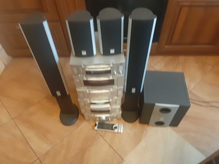 Wieża segmentowa UNIVERSUM