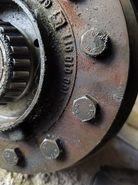 Obudowa satelit tylnego mostu Fendt 306, 308, 309, 311, 312 LSA