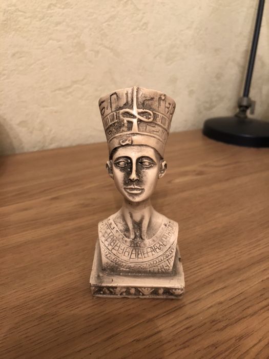 Статуетка фигурка из египта нефертити