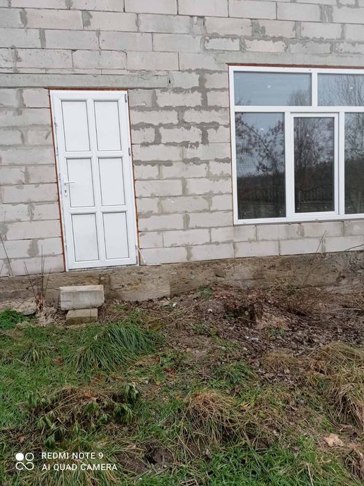 Продаж будинку , біля річки