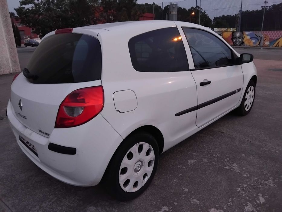 Renault clio 3 comercial