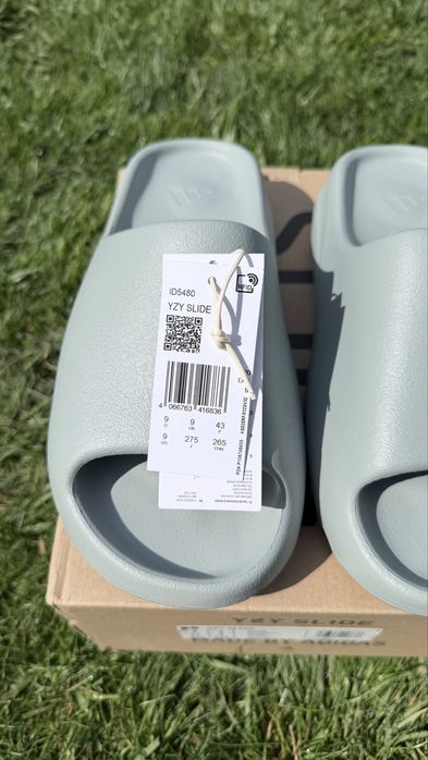 Klapki Adidas Yeezy Slide Salt
