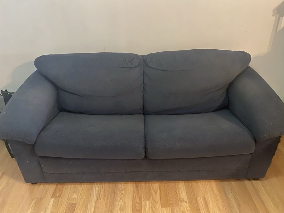 Sofá 3 lugares com cama e colchão – 210cm – Azul escuro – 40€