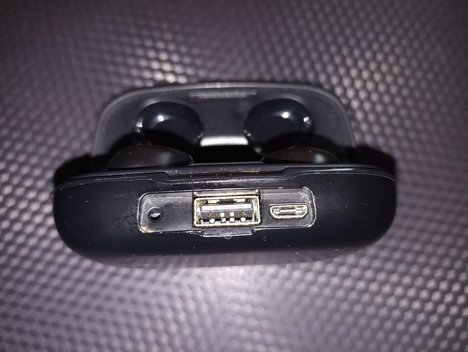 Наушники беспроводные, Bluetooth headphones Состояние отличное Срочно!