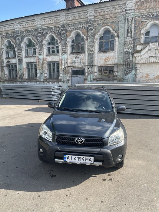 Продається Toyota rav 4