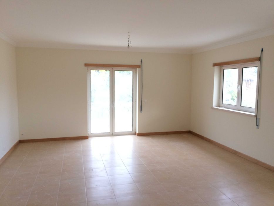Apartamento T3 como novo situado 10min Coimbra