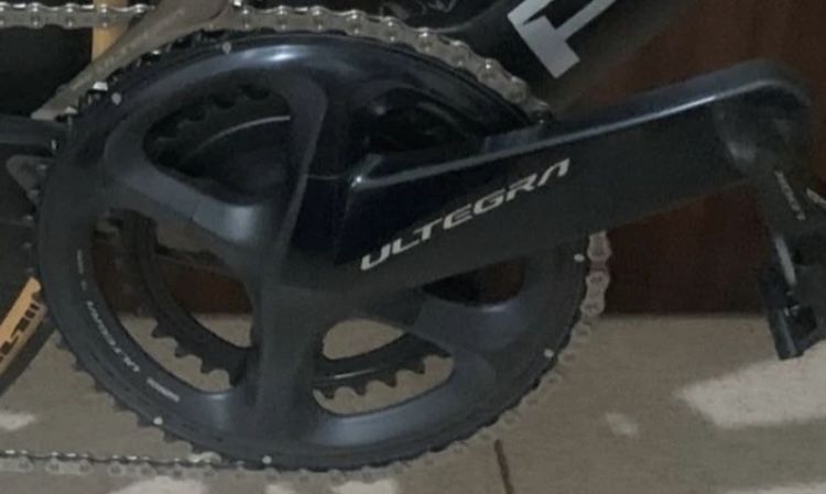 Pedaleiro chimano  ultegra R 8000  da para 11 V 12 V novo