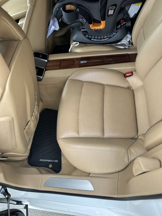 Porsche Panamera 4S 3.6, можливий обмін, в тому числі нерухомість з доплатою
