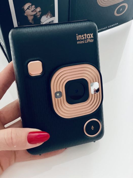 Aparat Fujifilm Instax mini LiPlay Elegancka Czerń