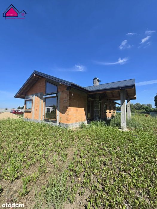 Dom przy lesie,  działka 2173 m², blisko jeziora