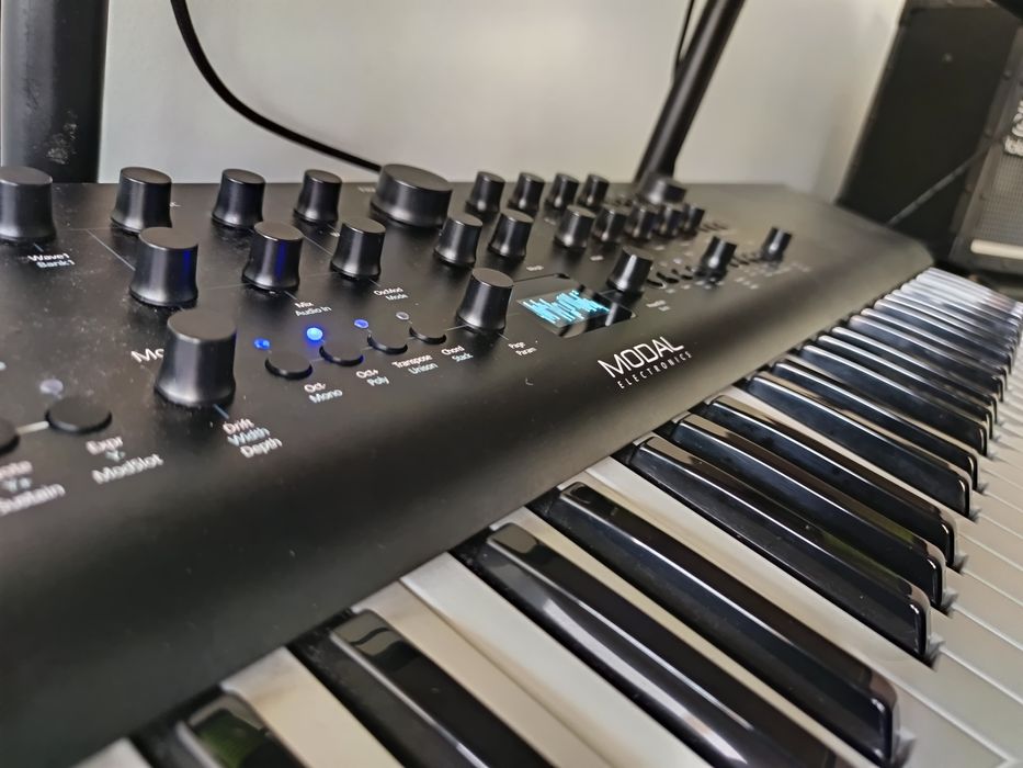 Sintetizador Modal - Argon 8X