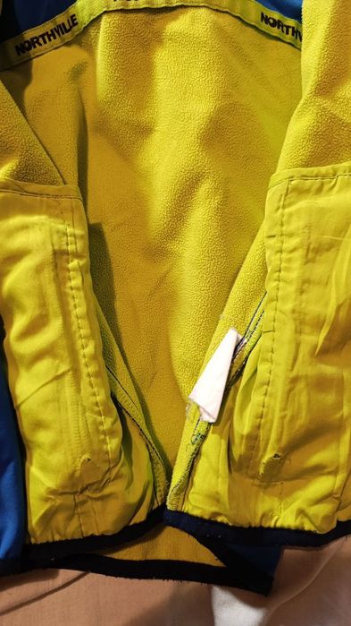 Фірмова вітрівка дитяча