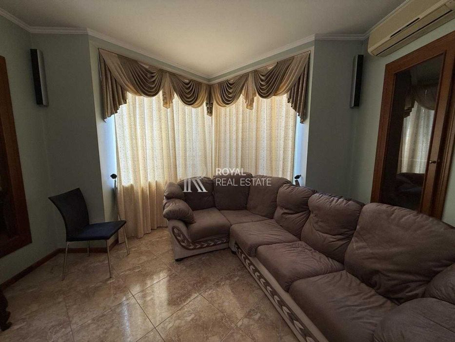 Продаж Квартири 76 м2, вул. Салютна 1б, метро Нивки, Шевченківський район