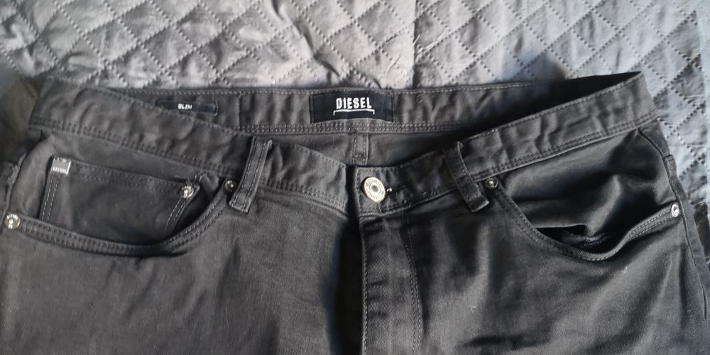 Spodnie jeansowe Diesel rozm. 34/32, L pas 90 cm