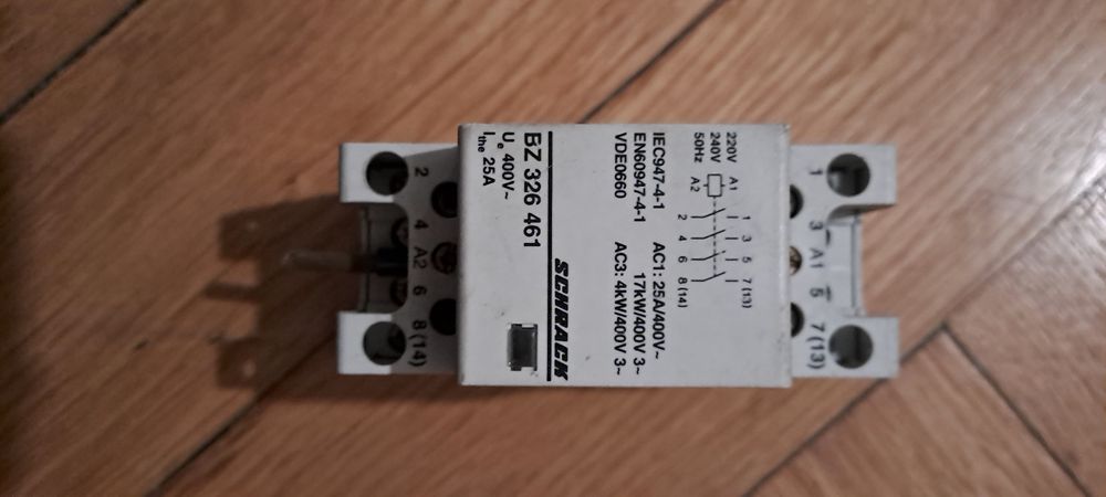 Stycznik modułowy 25A AC1 3z+1r 230V AC 2TE