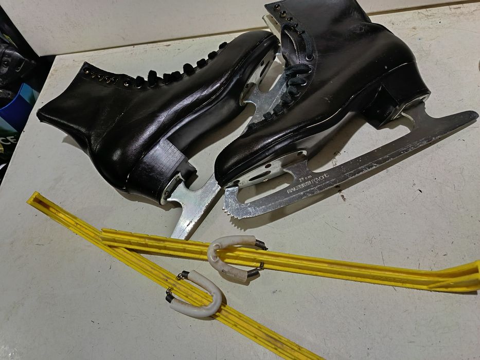 Łyżwy figurowe skóra rozmiar 41