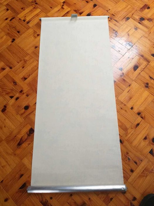 Cortina de resorte Velux