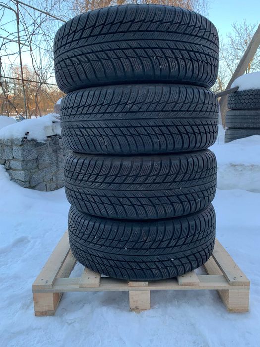 - Bridgestone Blizzak LM01AZ 225 55 17, 97H