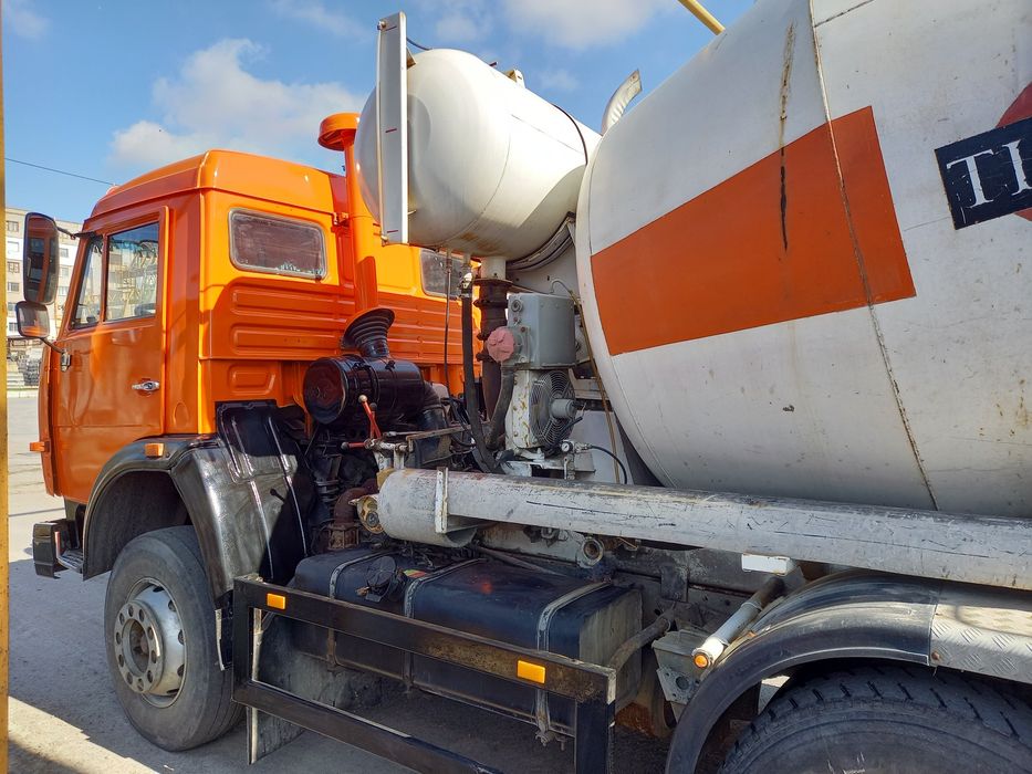 Автобетонозмішувач Камаз 53229