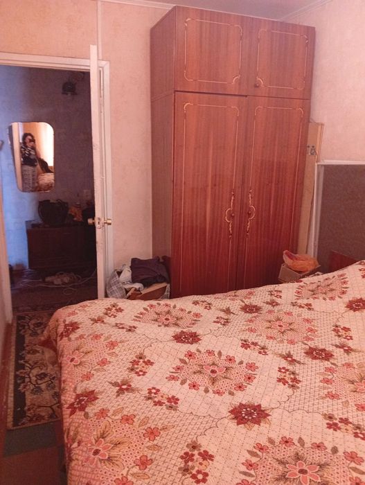 Судам в аренду 3 кімнатну квартиру . 4 поверх. Район жд